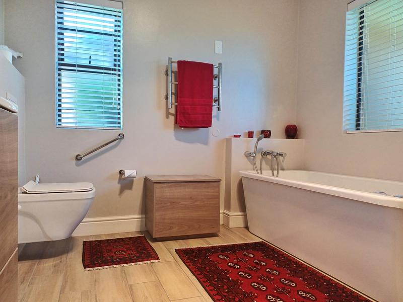 3 Bedroom Property for Sale in Reebok Western Cape